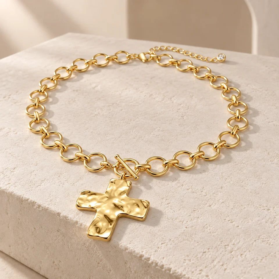 The Eternal Hammered Necklace